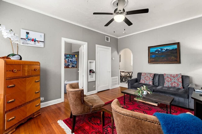 Photo - 203 W Magnolia Ave Unit SI ID1496379P