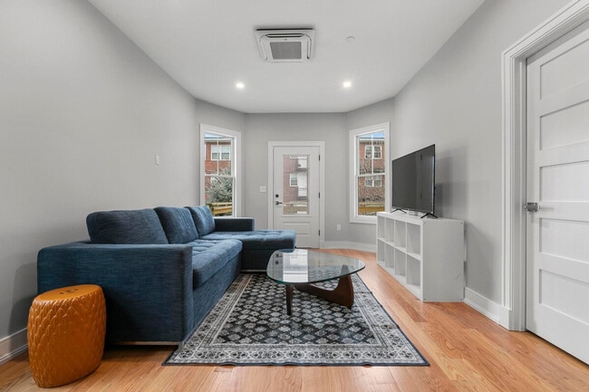 Building Photo - 11 Annapolis St Unit SI ID1355135P