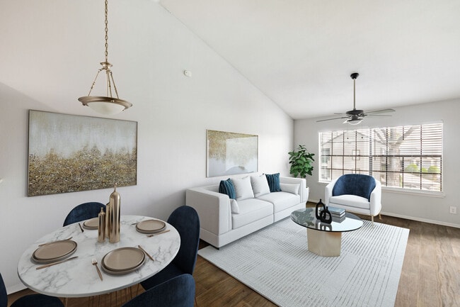 Building Photo - The Madison on the Lake