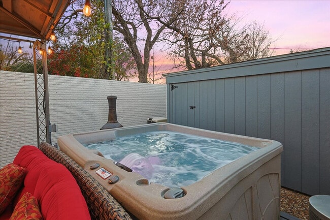 Photo - 610 W Northgate Dr Unit ID1056405P