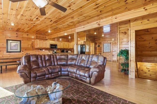 Photo - 1115 Towering Oaks Dr Unit ID1373975P