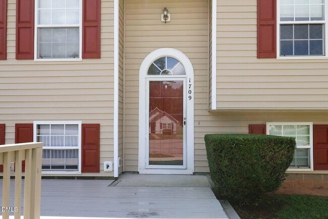 Photo - 1709 Calypso Ct