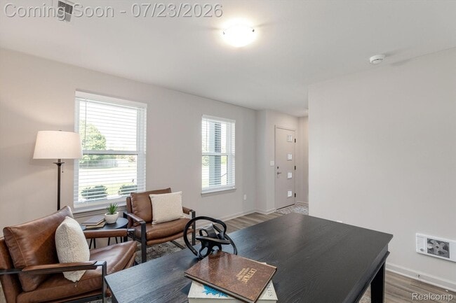 Photo - 3032 Hydrangea Ln
