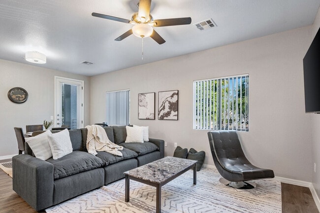 Building Photo - 2507 W Villa Rita Dr Unit ID1244299P