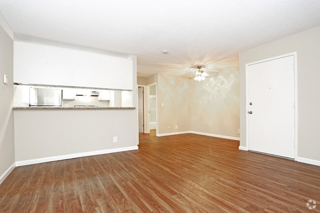 1BR,1BA-850SQ Downstairs - Seacliff