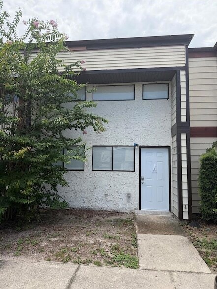 Building Photo - 3924 Crayrich Cir