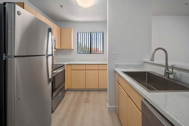 Photo - The Colony Apartments