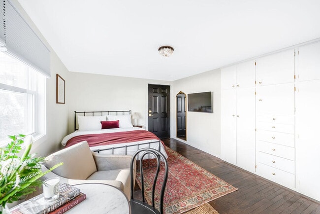 Photo - 200 S Henry St Unit SI ID1468339P