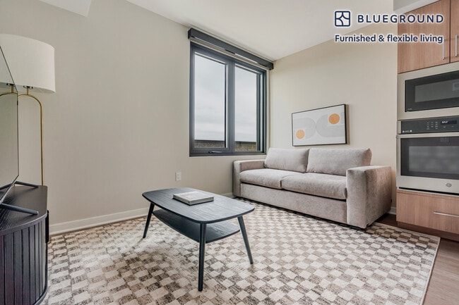 Building Photo - 3275 Washington Blvd Unit FL9-ID1096