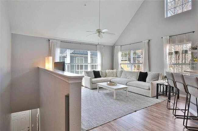 Photo - 5570 Rosehill Rd Unit 204