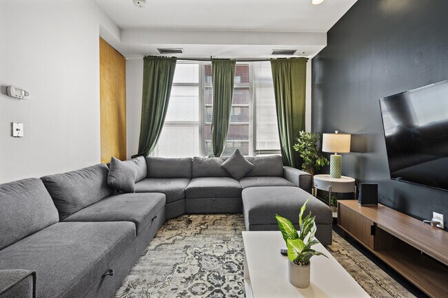 Photo - 160 E Berkeley St Unit SI ID1240309P