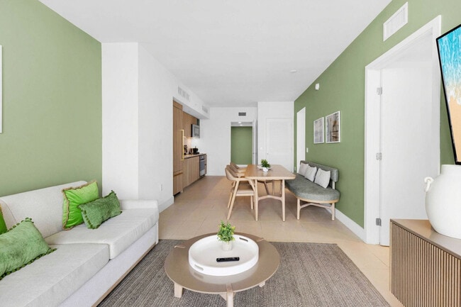 Photo - 601 NE 1st Ave Unit SI ID1227491P