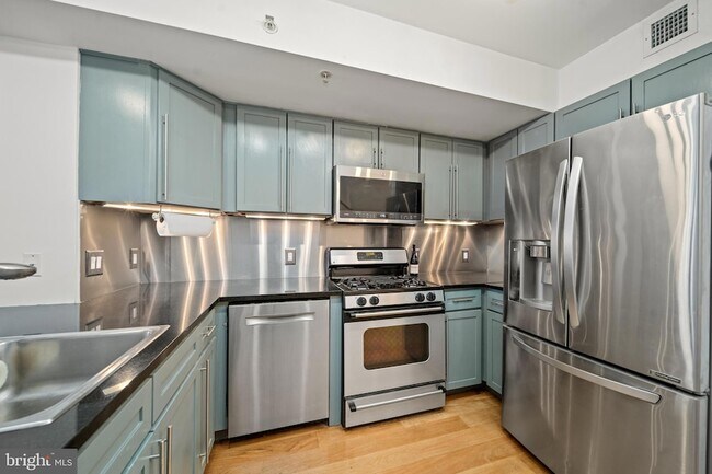 Photo - 631 D Street NW Unit 1139