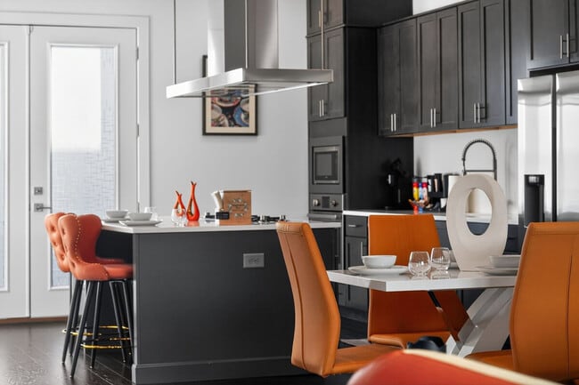 Photo - 1680 Memorial Dr SE Unit SI ID1388269P