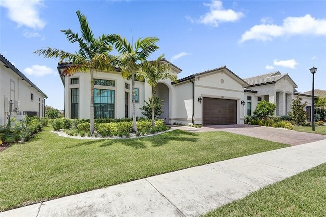 Photo - 8011 Rowan Terrace