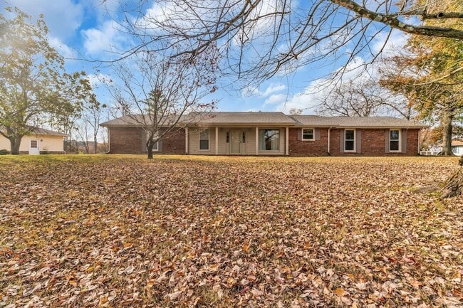 Photo - 341 Hickory Dr