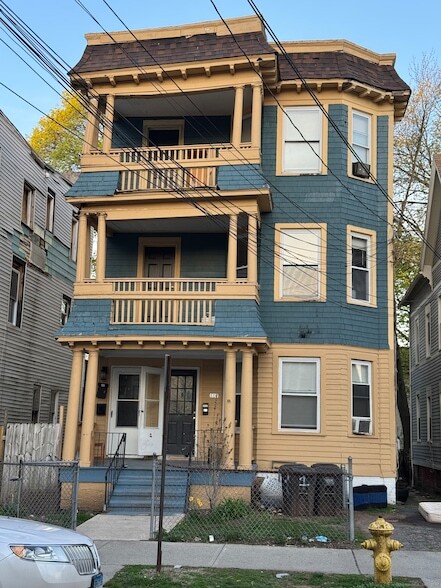 Building Photo - 119 Carmel St Unit 3