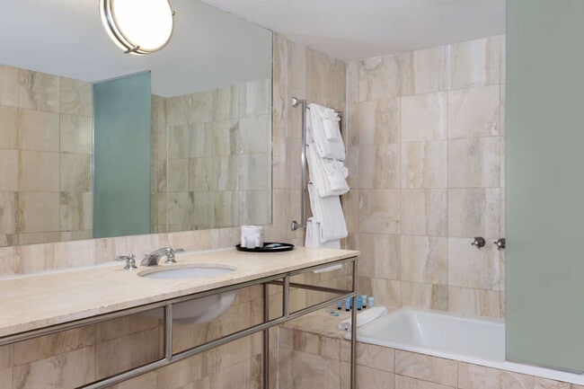 Photo - 956 Washington Ave Unit ID1300729P