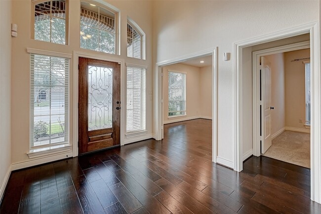 Photo - 4006 Misty Waters Ln