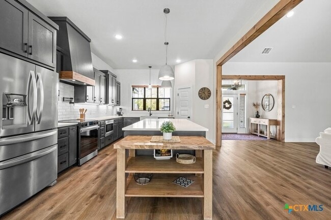 Photo - 10 Riverstone Pkwy