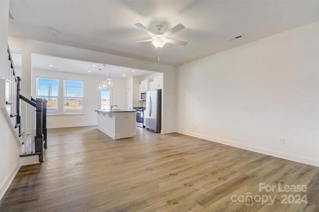 Photo - 3845 Hayden Ln