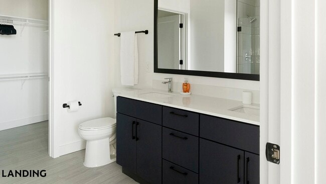 Photo - 1007 S Mint St Unit 910