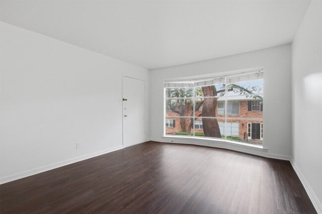 Photo - 3031 Mahanna Springs Dr