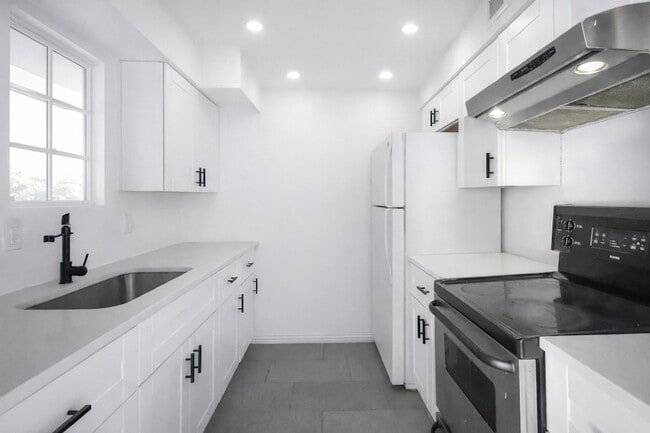 Photo - 12888 Montfort Dr Unit 230