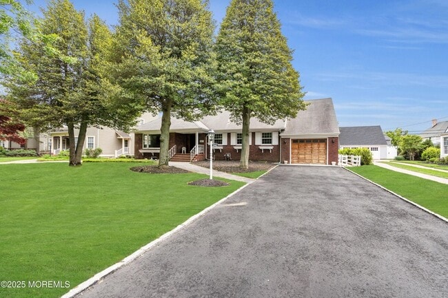 Photo - 208 Trenton Blvd