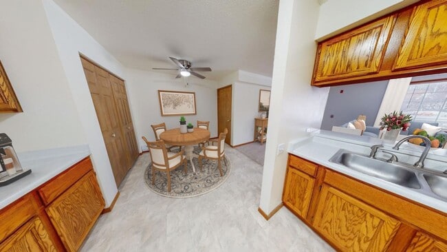 Photo - Foxwood Crossing Apartments