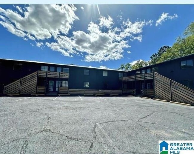 Building Photo - 2428 21st Ave N Unit F