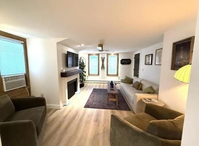 Photo - 2895 White Mountain Hwy Unit 2