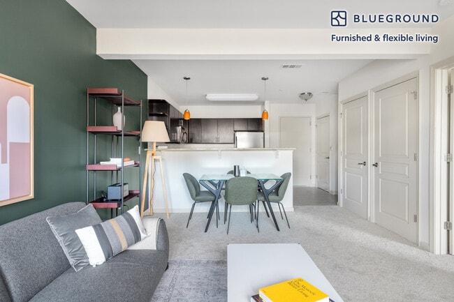 Photo - 925 N Garfield St Unit FL2-ID236