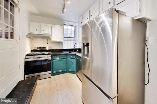 Photo - 3014 Dent Pl NW Unit 4E
