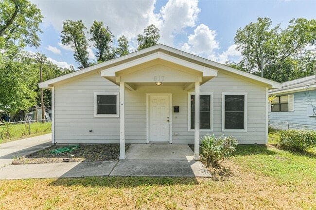 Building Photo - 617 Avenue I