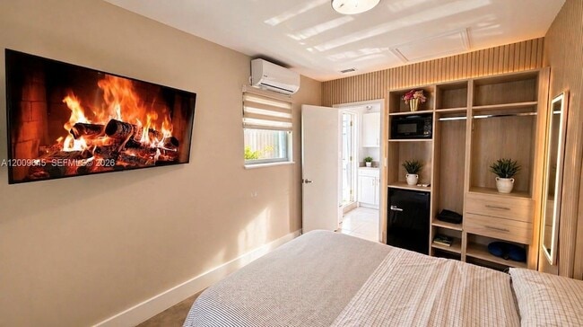 Photo - 2425 SW 21st Ter Unit 1