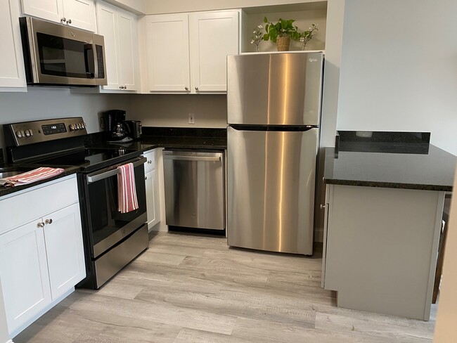 Photo - 44 Montvale Avenue