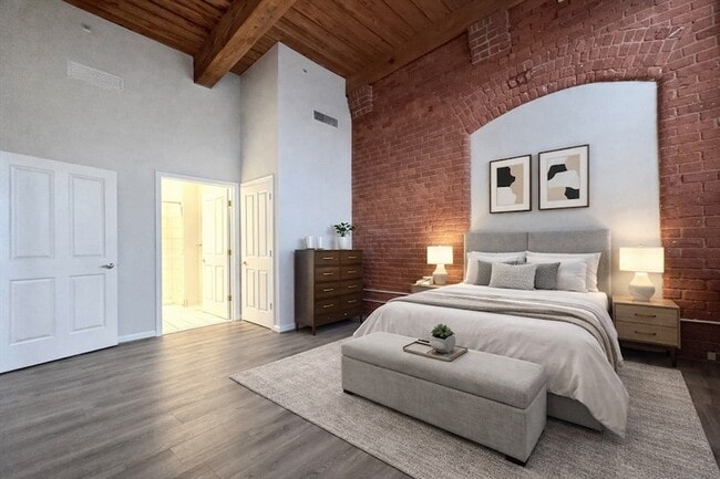 Building Photo - 4 Bishop St Unit 114