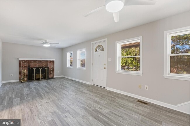 Photo - 6903 Friendship Rd