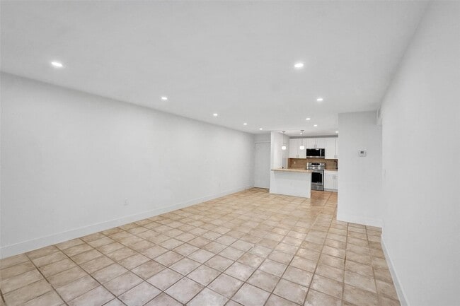 Photo - 4040 N Hills Dr Unit 24