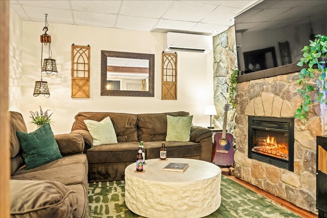 Photo - 194 Chapman Cir Unit ID1250013P