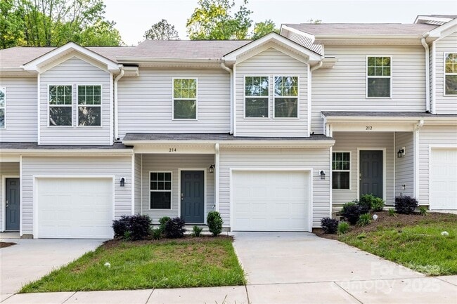 Building Photo - 146 S Bell Ave