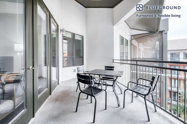 Photo - 3201 Esperanza Crossing Unit FL5-ID178