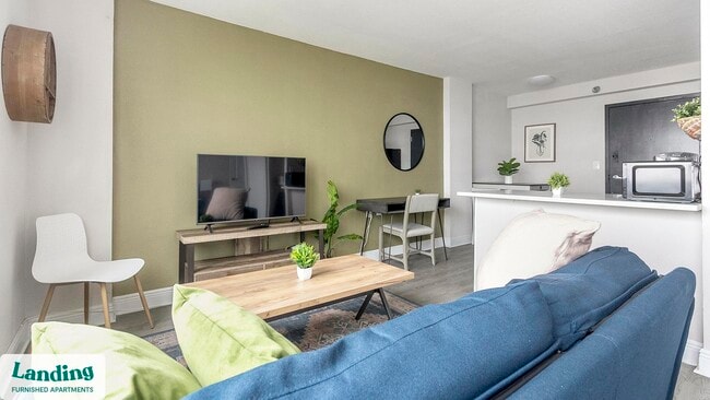 Photo - 305 Dr. M.L.K. Jr St S Unit 342.1403623