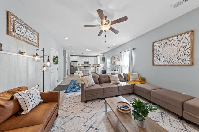 Building Photo - 5021 Woolsey St Unit ID1328011P