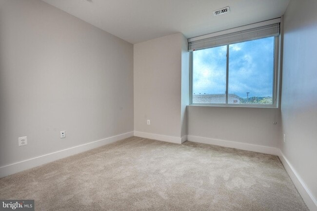 Photo - 19520 Village Walk Dr Unit 3-105