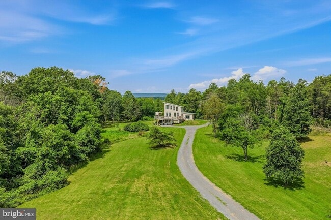 Photo - 856 Spriggs Rd