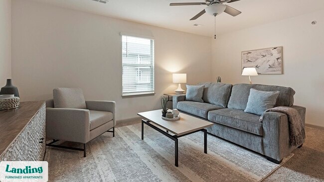 Photo - 610 Universal Dr Unit 827.1410498