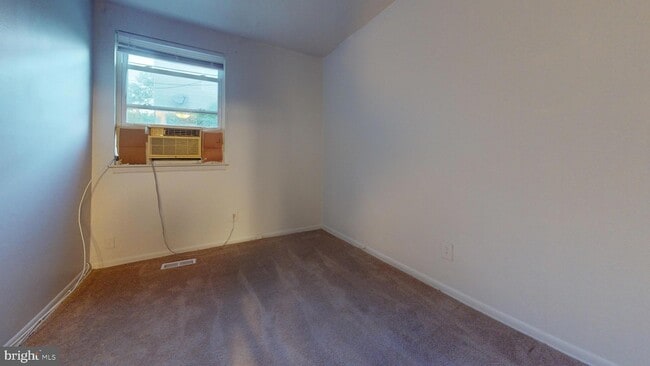 Photo - 717 Red Lion Rd Unit 1