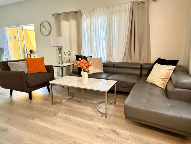 Photo - 4735 Vero Beach Pl Unit ID1256090P